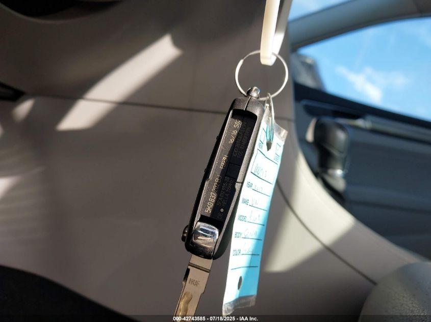 2017 Volkswagen Passat 1.8T R-Line VIN: 1VWDT7A30HC000713 Lot: 42743585