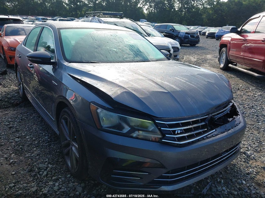 2017 Volkswagen Passat 1.8T R-Line