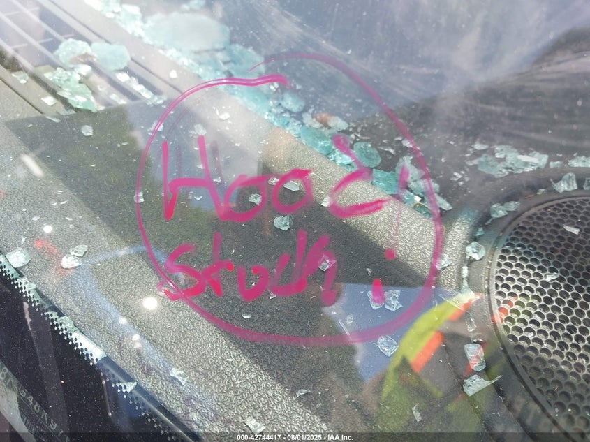 2007 Jeep Commander Sport VIN: 1J8HG48K97C611304 Lot: 42744417