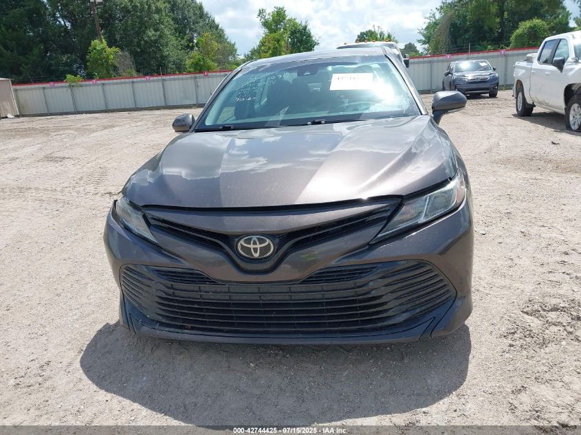 2018 Toyota Camry Le VIN: 4T1B11HK7JU030751 Lot: 42744425