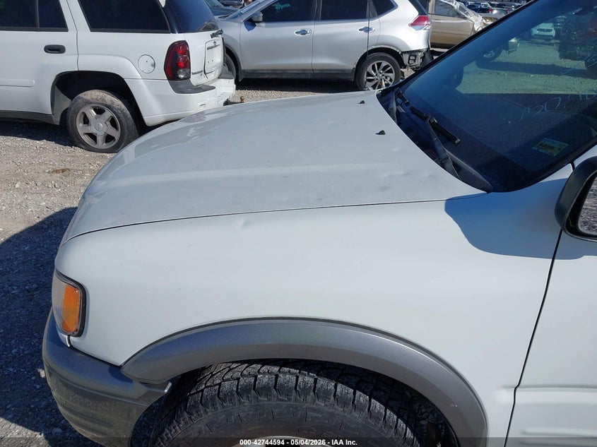 2003 Isuzu Rodeo Sport VIN: 4S2CK57W734305754 Lot: 42744594