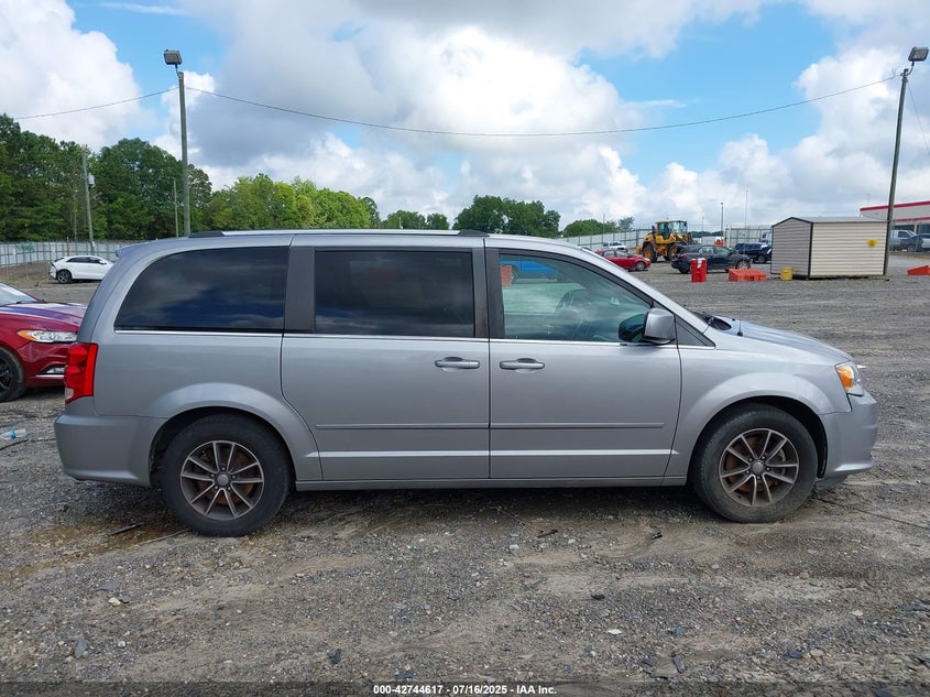 2017 DODGE GRAND CARAVAN SXT - 2C4RDGCG7HR726159