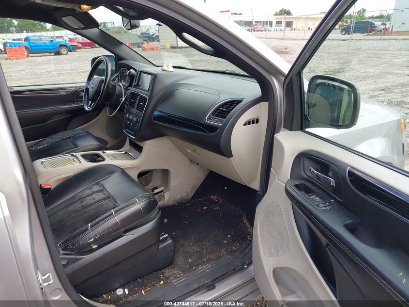 2017 DODGE GRAND CARAVAN SXT - 2C4RDGCG7HR726159