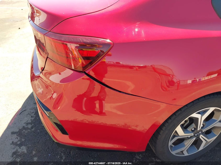 2019 KIA FORTE LXS - 3KPF24AD0KE126379