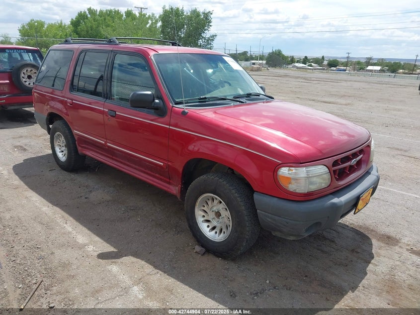 1FMZU72XXYUB20077 2000 Ford Explorer Xls auction photo 1