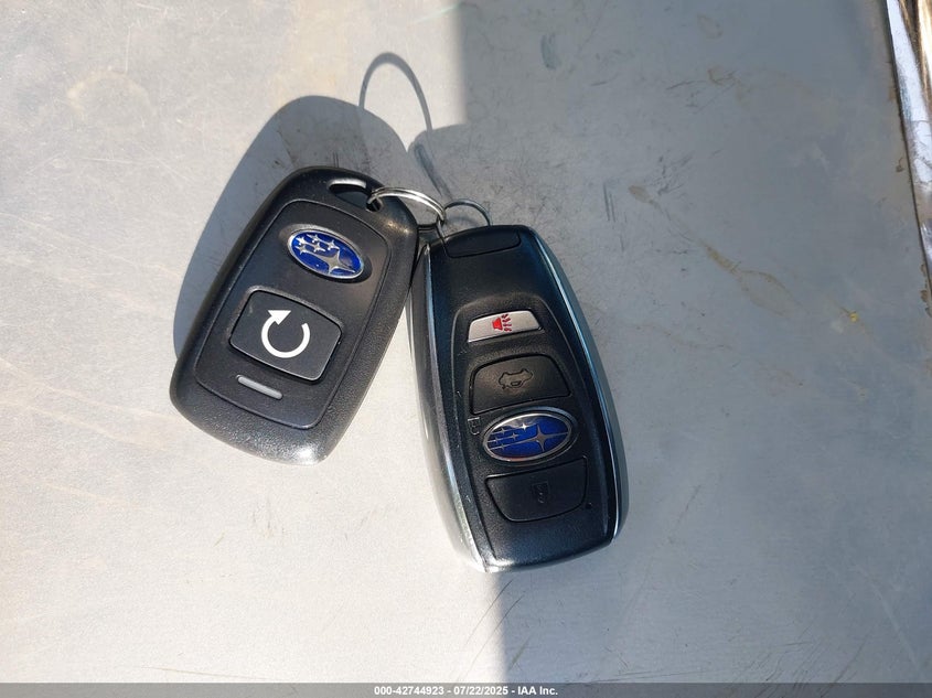 2020 Subaru Outback Limited Xt VIN: 4S4BTGND1L3253699 Lot: 42744923