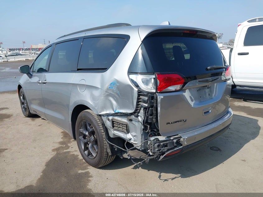 2019 Chrysler Pacifica 3.6 TOURING L PLUS Silver Lot 111042746006 Vin 2C4RC1EG6KR549589