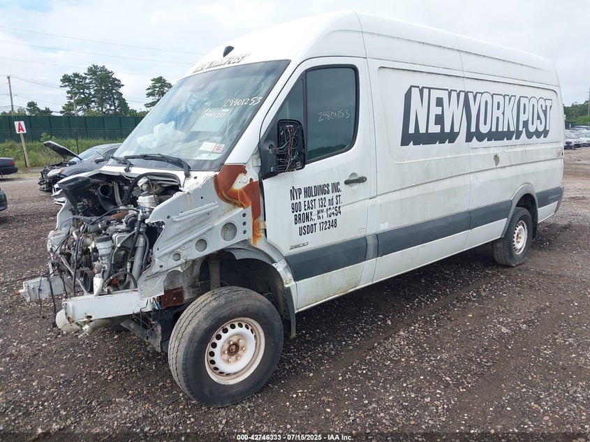 2016 Freightliner Sprinter 2500 High Roof white van diesel WDYFE8CD7GP338378 photo #3