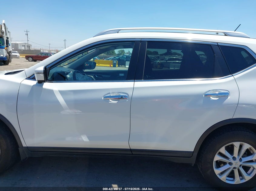 2016 NISSAN ROGUE SV - KNMAT2MT7GP612483