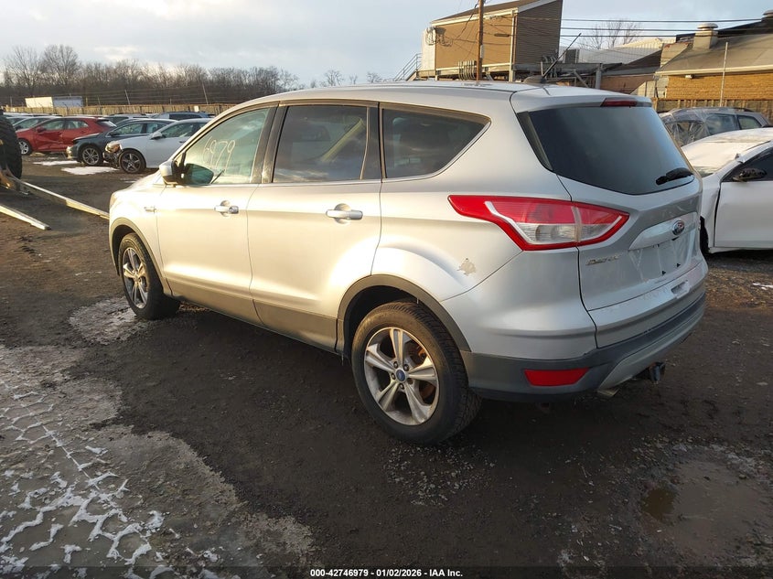 Vin: 1fmcu9gx7eub70232, lot: 43240253, ford escape se 20143