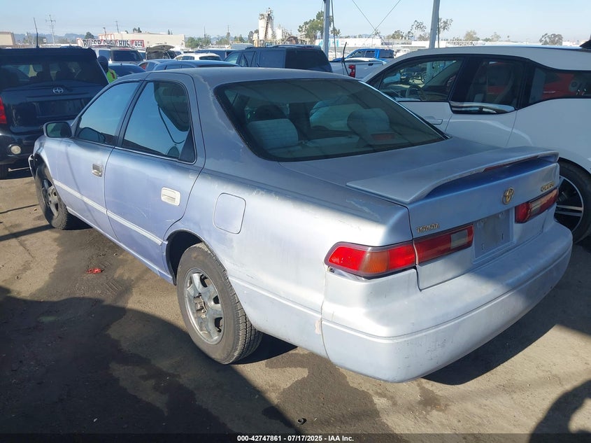 4T1BG22K7VU026220 1997 TOYOTA CAMRY photo no. 3