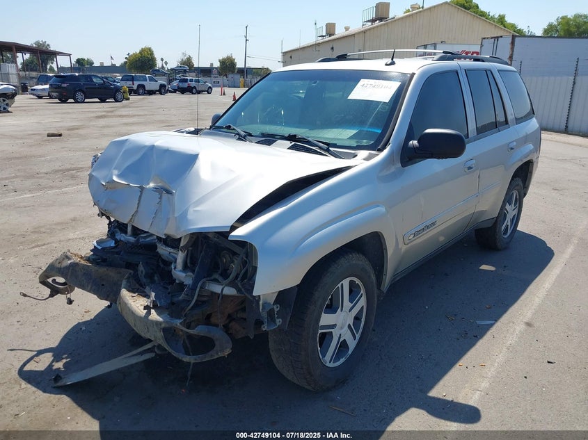 1GNDT13S042113959 2004 CHEVROLET TRAILBLAZER photo no. 2