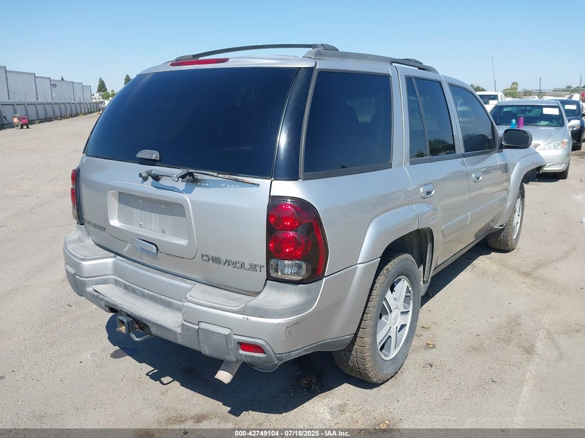 1GNDT13S042113959 2004 CHEVROLET TRAILBLAZER photo no. 4