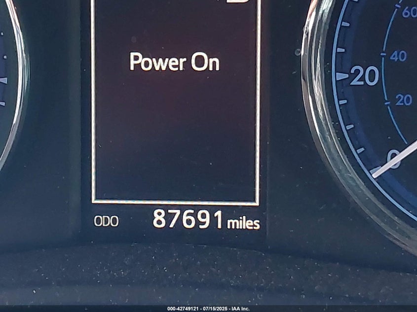 2018 TOYOTA COROLLA SE - 5YFBURHE0JP808020