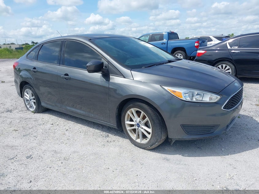 2018 FORD FOCUS SE - 1FADP3F27JL261977