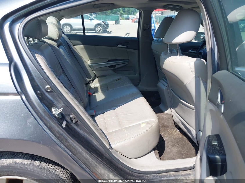 2008 HONDA ACCORD VIN: 1HGCP368X8A058308