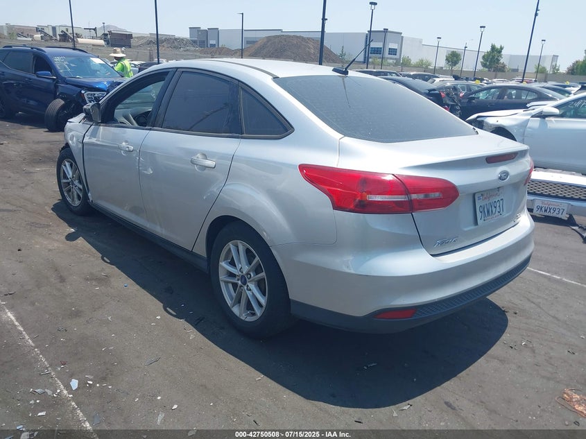 2016 FORD FOCUS SE - 1FADP3F25GL382483
