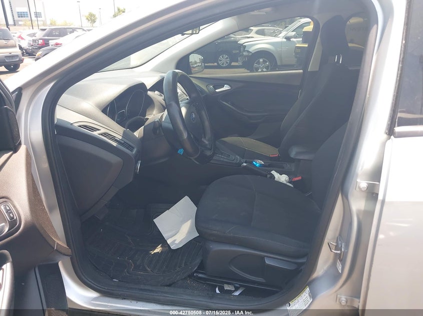 2016 FORD FOCUS SE - 1FADP3F25GL382483