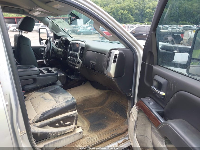1GT42VCY6KF250417 2019 GMC SIERRA photo no. 5