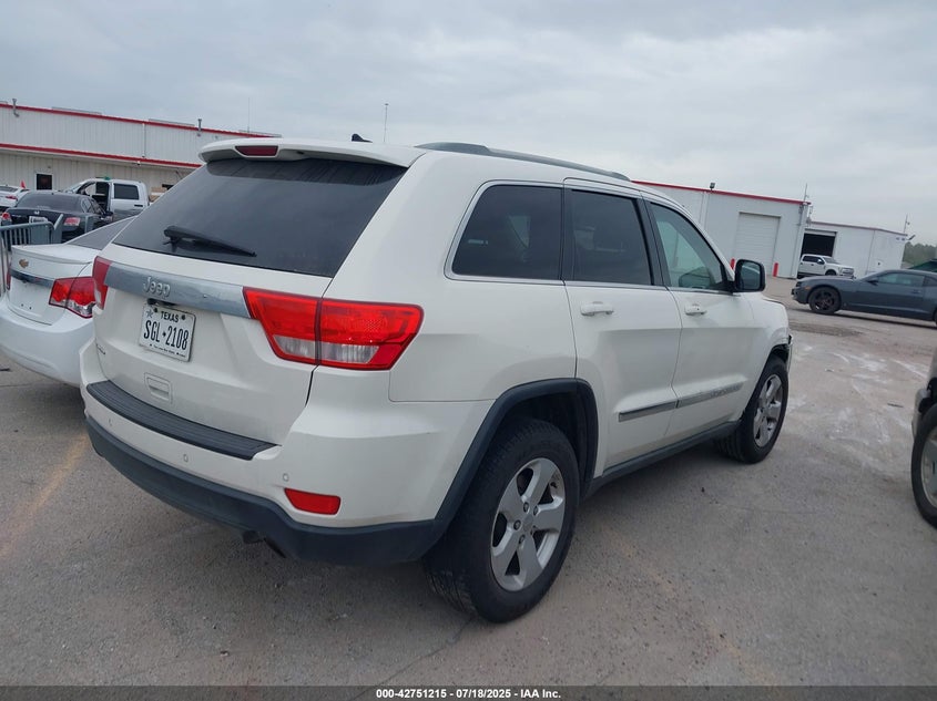 Vin: 1j4rs4gg6bc681319, lot: 43244540, jeep grand cherokee laredo 20114