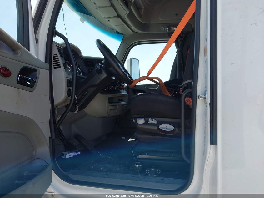 1XPBDP9X8LD689108 2020   photo no. 7