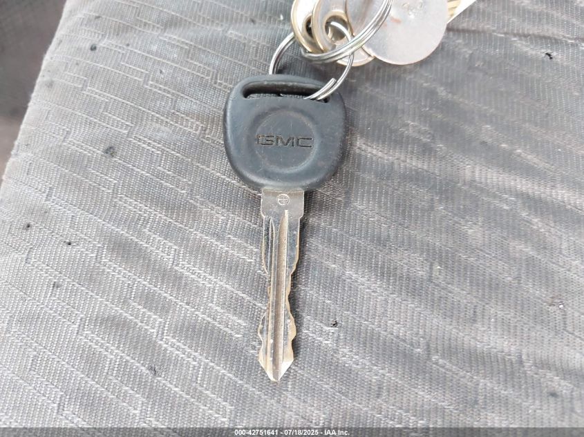 2008 GMC Sierra 1500 Work Truck VIN: 1GTEC14X08Z330884 Lot: 42751641