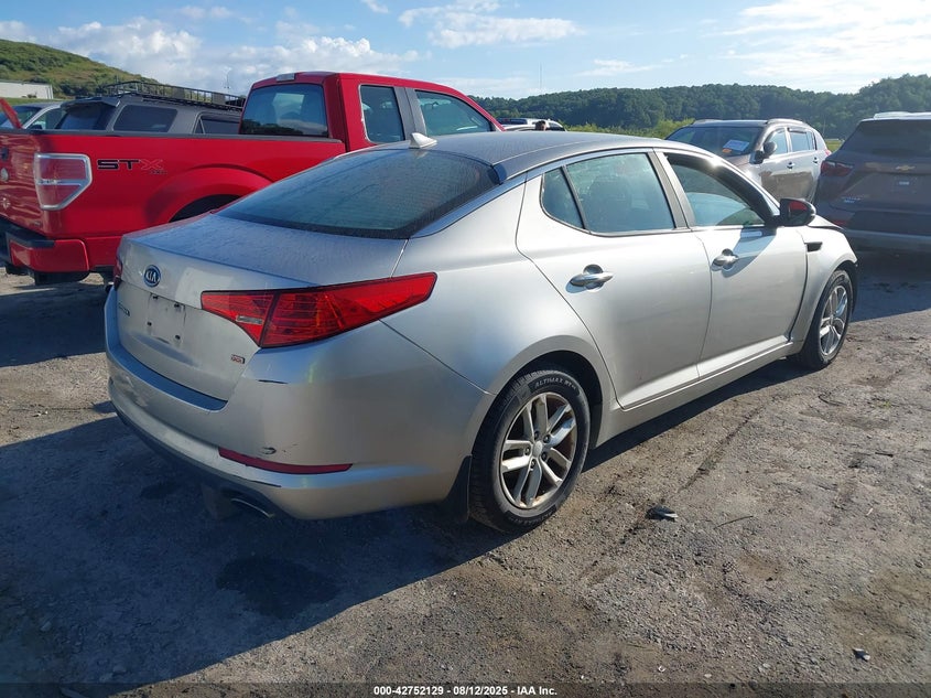 KNAGM4A74C5298319 2012 KIA OPTIMA photo no. 4