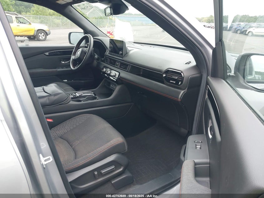 5FNYG1H32SB031516 2025 HONDA PILOT photo no. 5