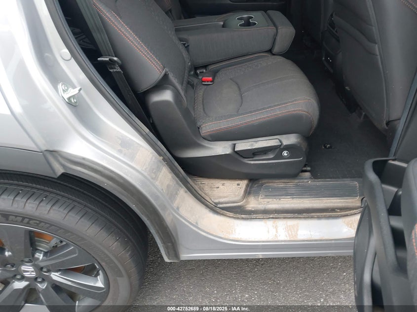 5FNYG1H32SB031516 2025 HONDA PILOT photo no. 6