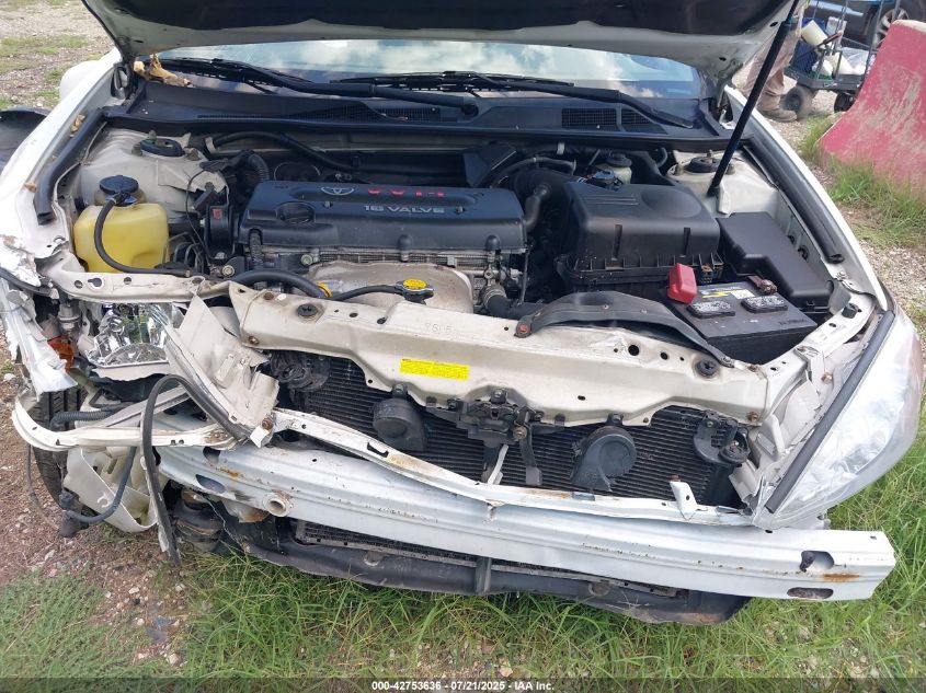 2002 Toyota Camry Le VIN: JTDBE32K220109833 Lot: 42753636