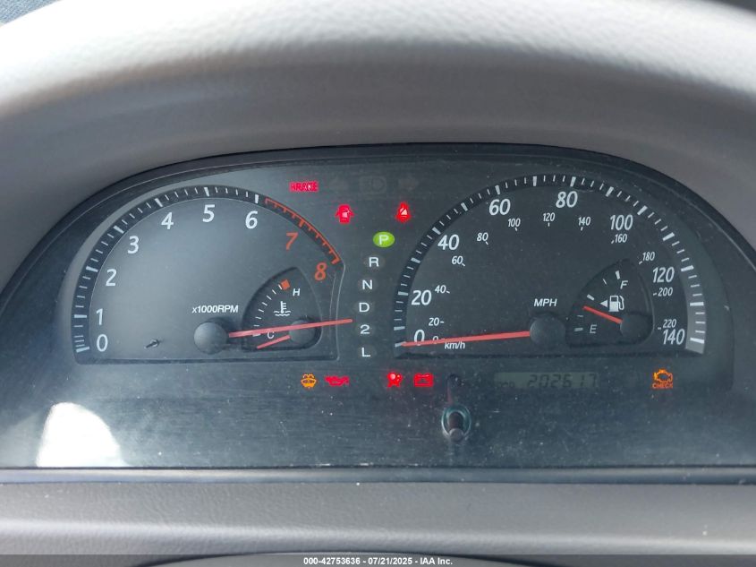 2002 Toyota Camry Le VIN: JTDBE32K220109833 Lot: 42753636