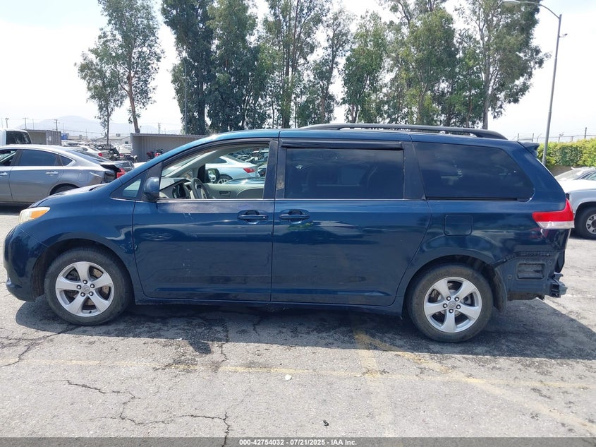 2011 Toyota Sienna Le V6 VIN: 5TDKK3DC5BS138299 Lot: 42754032