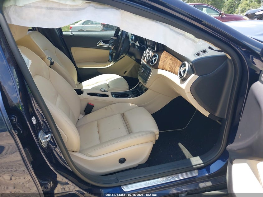 2017 MERCEDES-BENZ GLA 250 4MATIC - WDCTG4GB5HJ319949