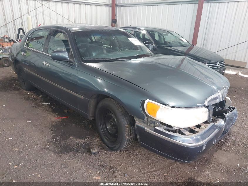1998 Lincoln Town Car Signature