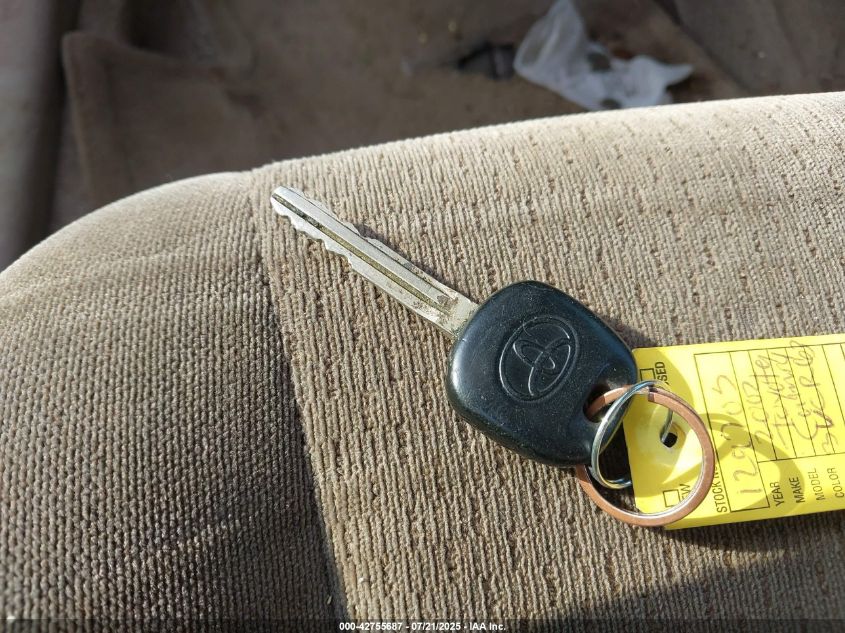 2002 Toyota Camry Le V6 VIN: 4T1BF32KX2U030055 Lot: 42755687