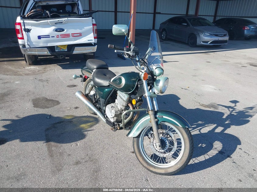 JS1NJ48A812102976 2001 Suzuki Gz250 auction photo 1