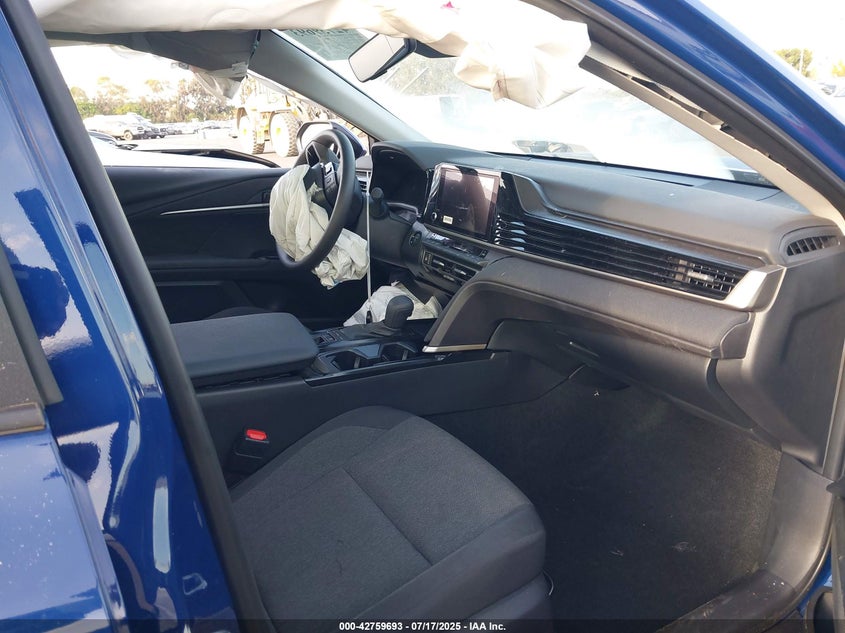 4T1DAACK8SU145540 2025 TOYOTA CAMRY photo no. 5