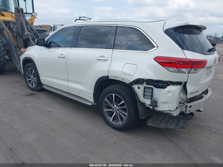 Vin: 5tdjzrfh9hs516992, lot: 43254453, toyota highlander xle 20173