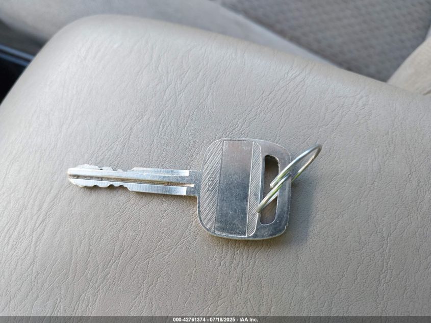 2004 Toyota Camry Le VIN: 4T1BE32K74U349130 Lot: 42761374