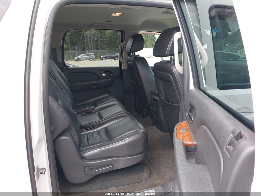 2008 Chevrolet Suburban 1500 Lt VIN: 1GNFK16338J123008 Lot: 42761705