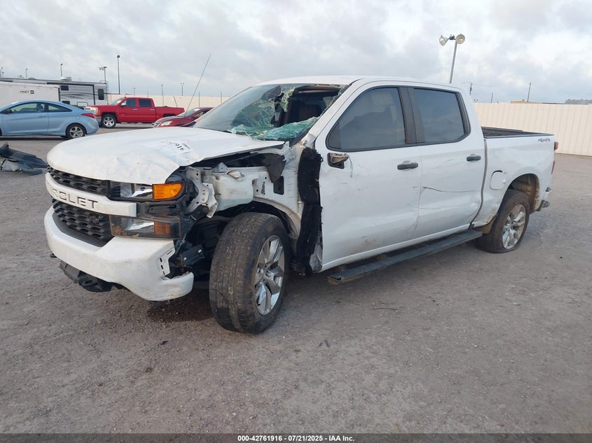 1GCPYBEK0MZ232029 2021 CHEVROLET SILVERADO photo no. 2