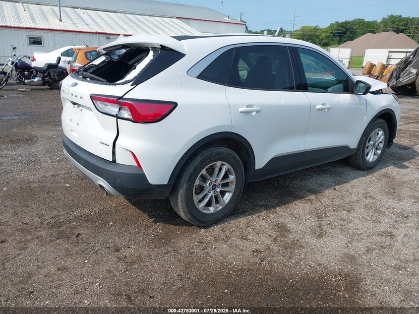 2022 Ford Escape Se