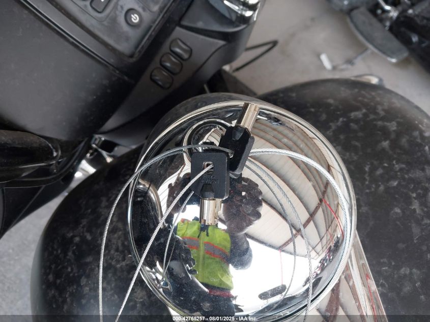 2017 Harley-Davidson Flhx Street Glide VIN: 1HD1KBC11HB649206 Lot: 42765257