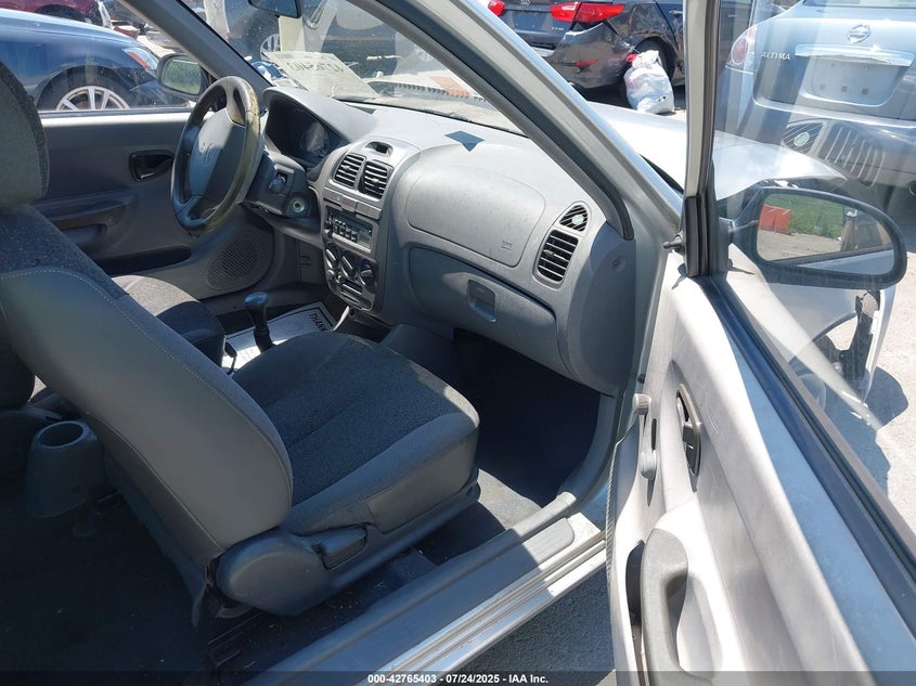KMHCF35G6YU019915 2000 HYUNDAI ACCENT photo no. 5