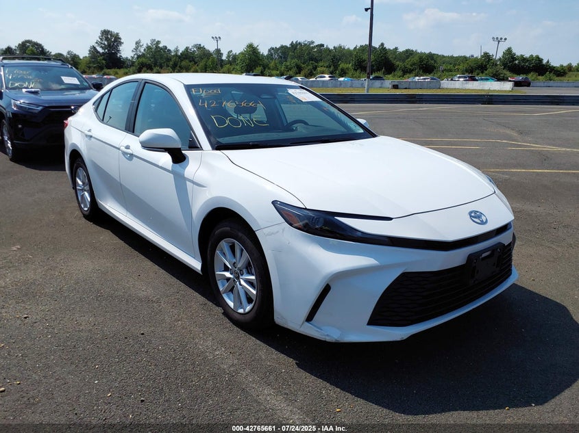 2025 Toyota Camry Le