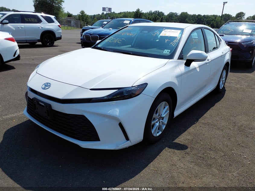 2025 Toyota Camry Le