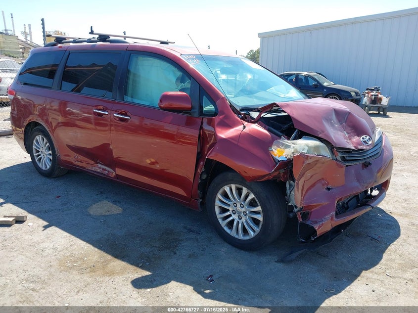 5TDYK3DC4CS270336 2012 Toyota Sienna Xle V6 8 Passenger auction photo 1