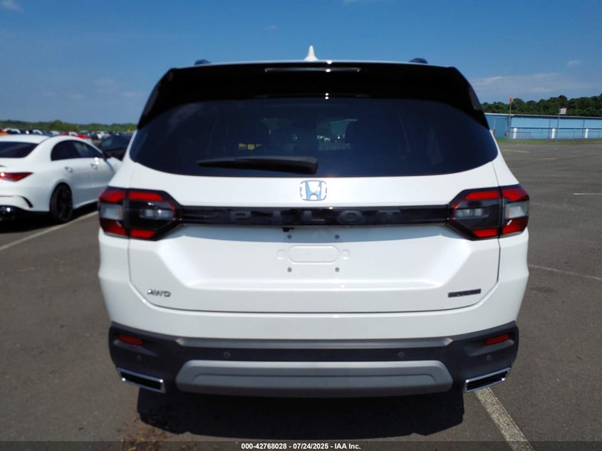 2024 Honda Pilot Touring VIN: 5FNYG1H77RB007354 Lot: 42768028