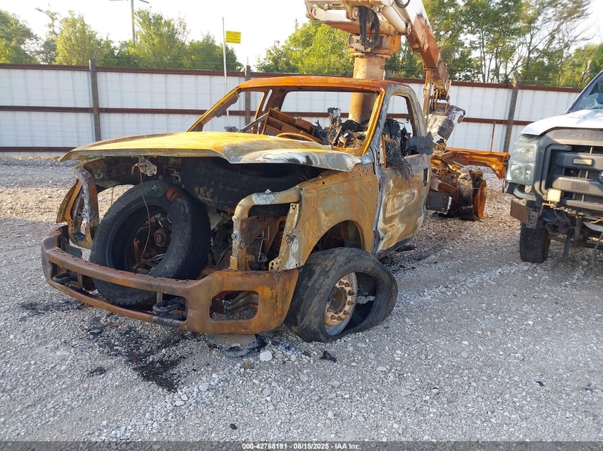 1FDUF4GY4CEA73667 2012 FORD F450 photo no. 2