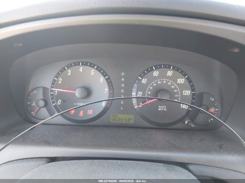 2004 Hyundai Elantra Gls/Gt VIN: KMHDN46D54U815972 Lot: 42768208